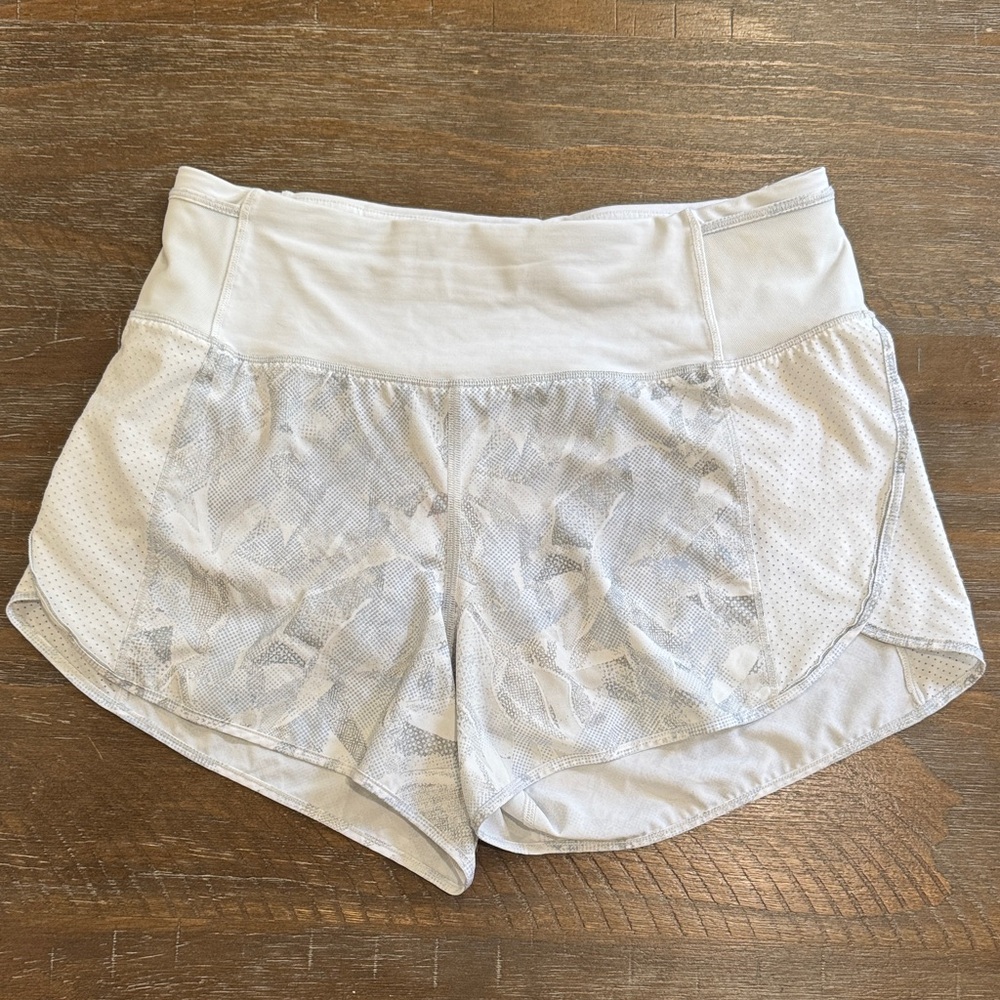 Women’s Lululemon Real Quick Short Size 6 Jasmin White 3.5 inseam High Rise